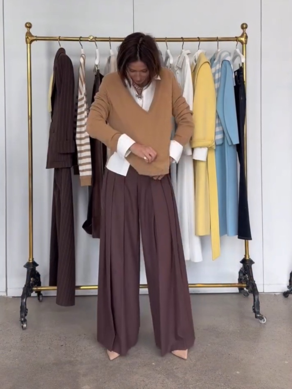 SIMON PLEATED TROUSER - Picture 10 of 10